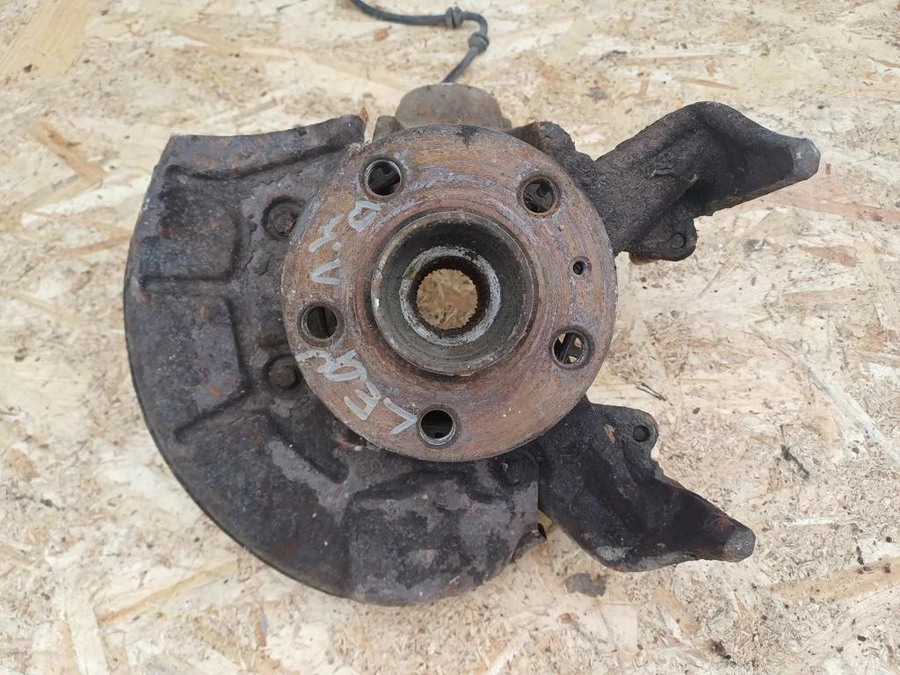 Seat Leon (1999-2006) 1.6 Benzines Jobb Első Csonkállvány Kerékaggyal