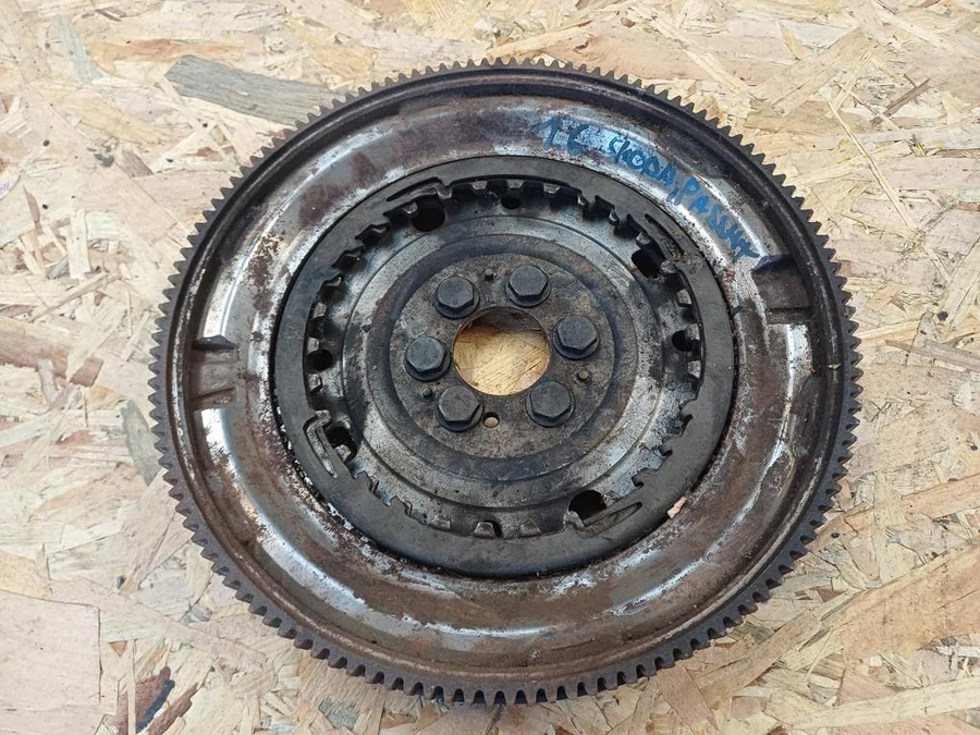 Skoda Octavia II (2006-2013) 1.6Tdi Diesel  DSG Lendkerék Fogaskoszoró 