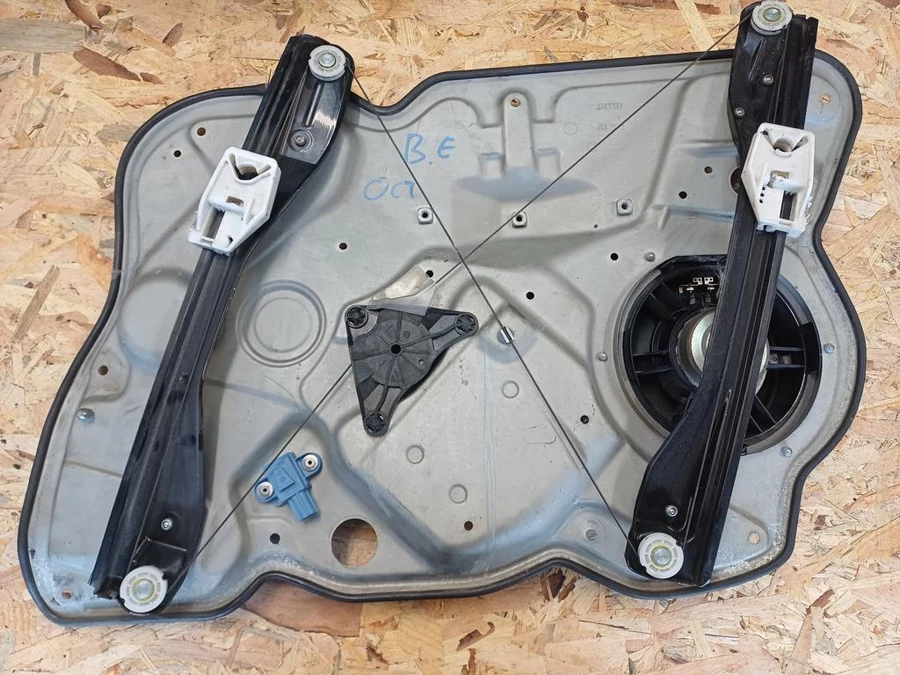 Skoda Octavia II (2006-2013) Bal Első Ajtó Ablakemelő Szerkezet Elektromos