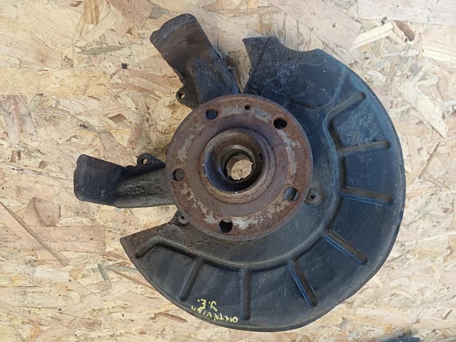 Skoda Octavia II (2006-2013) 1.9Tdi Diesel Jobb Első Csonkállvány Kerékaggyal