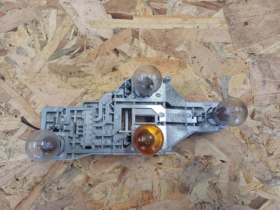 Skoda Octavia II Kombi (2006-2013) Jobb Hátsó Lámpa Foglalat 