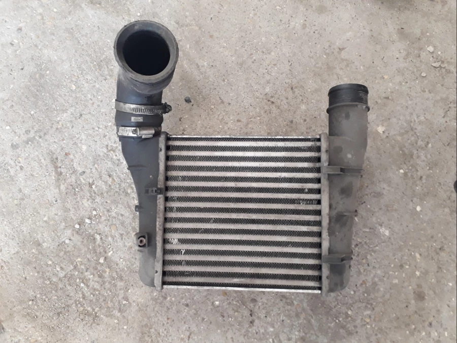 Audi A4 B7  (2004-2008) 1.9Tdi  Intercooler