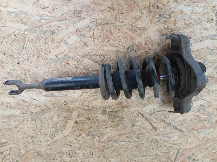 Audi A4 B7  (2004-2008) 2.0Tdi Diesel Jobb Első Lengéscsillapító Rugóval