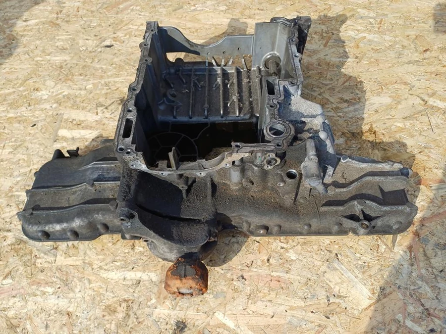 Audi A6 C6 4F ( 2004-2011) 2.7 3.0 Tdi V6 Diesel Olaj Teknő