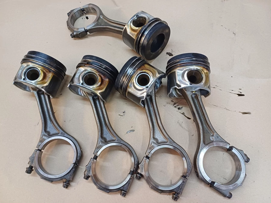 Audi A6 C6 4F ( 2004-2011) 2.7Tdi V6 Diesel Hajtókar Dugattyúval