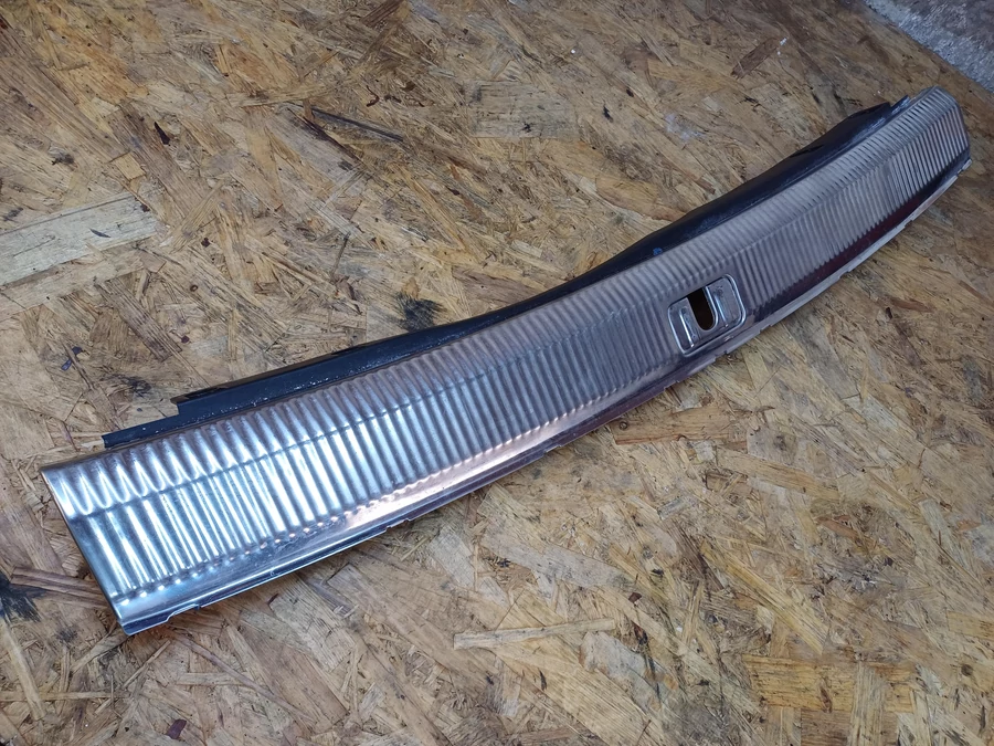 Audi A6 C6 4F ( 2004-2011) Hátfal Burkolat 