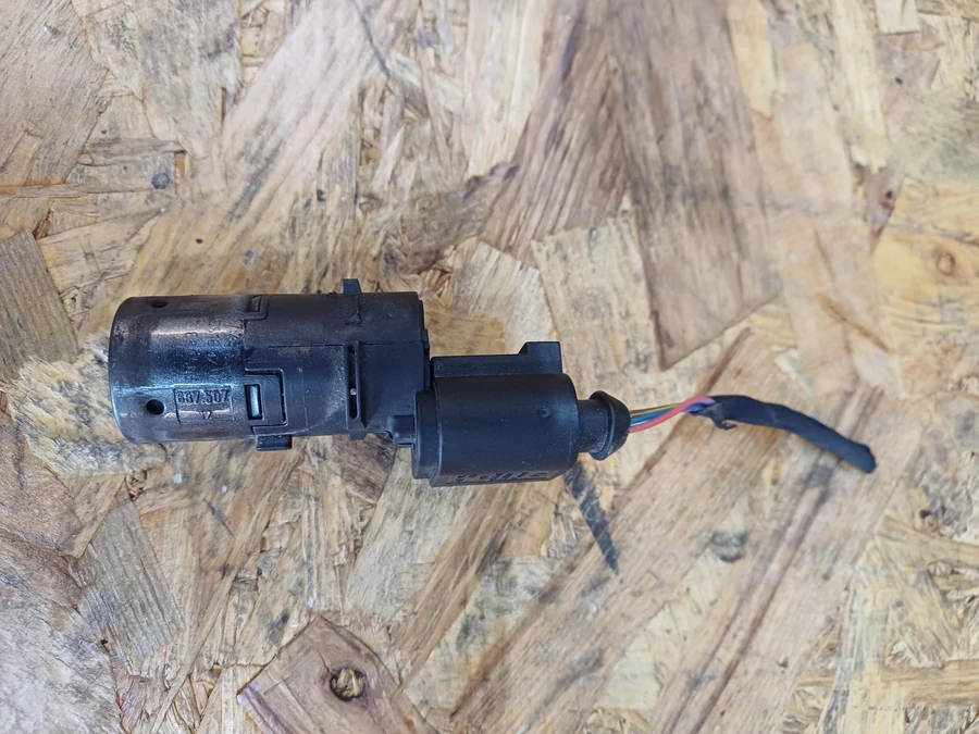 Audi A6 C6 4F ( 2004-2011) Hátsó Tolatóradar 