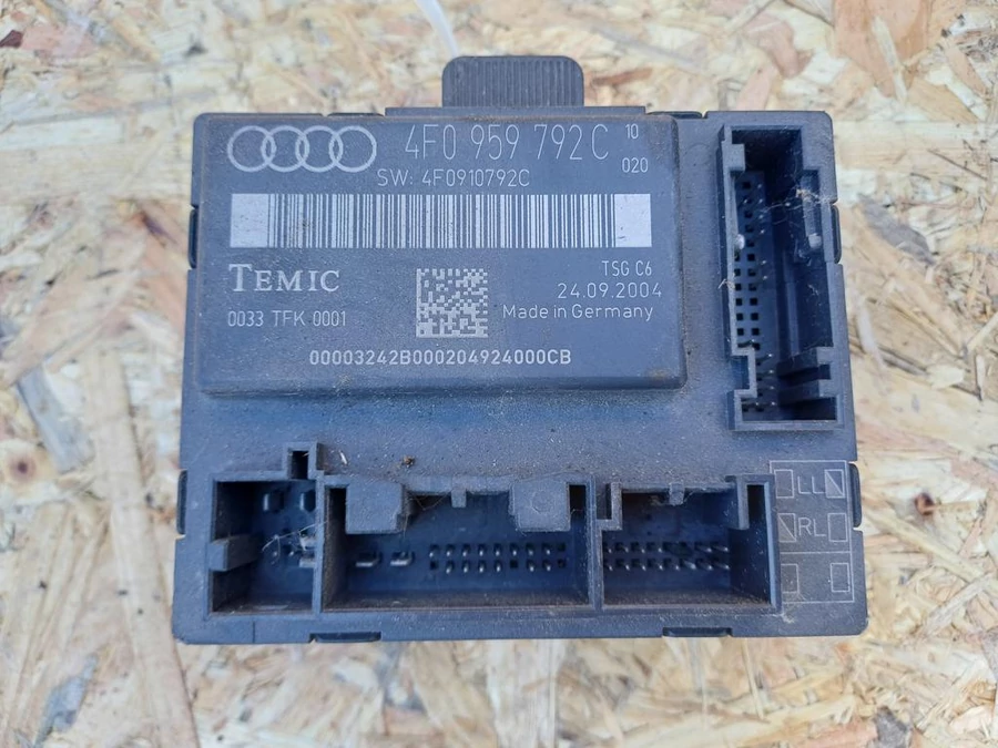 Audi A6 C6 4F ( 2004-2011) Jobb Első Ajtó Vezérlő Elektronika 