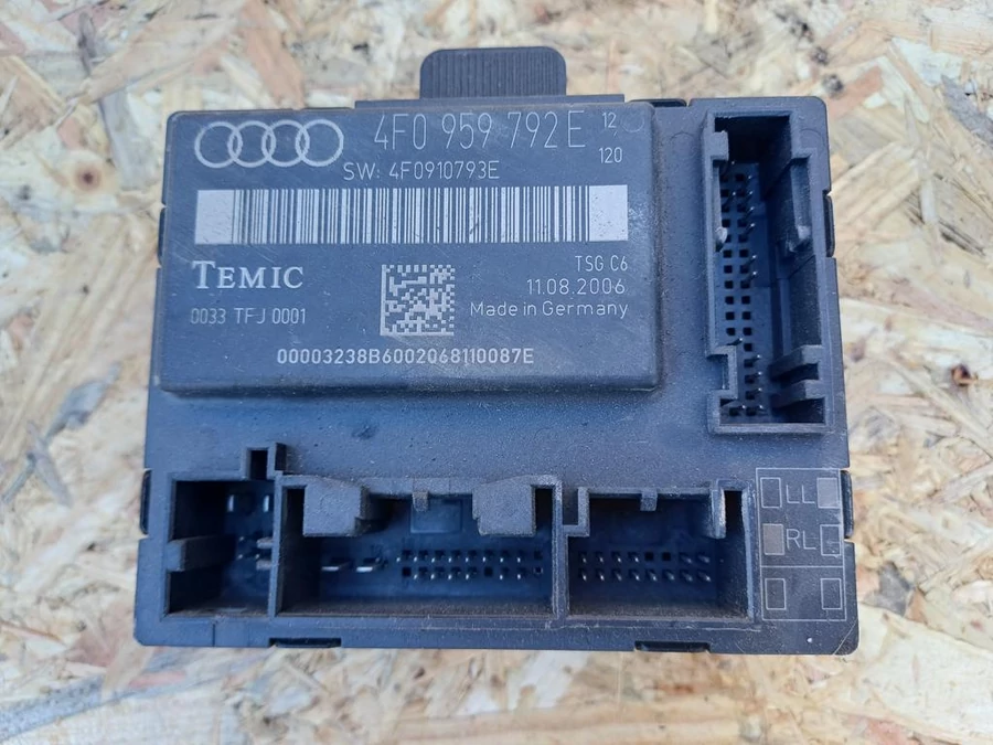 Audi A6 C6 4F ( 2004-2011) Jobb Első Ajtó Vezérlő Elektronika  