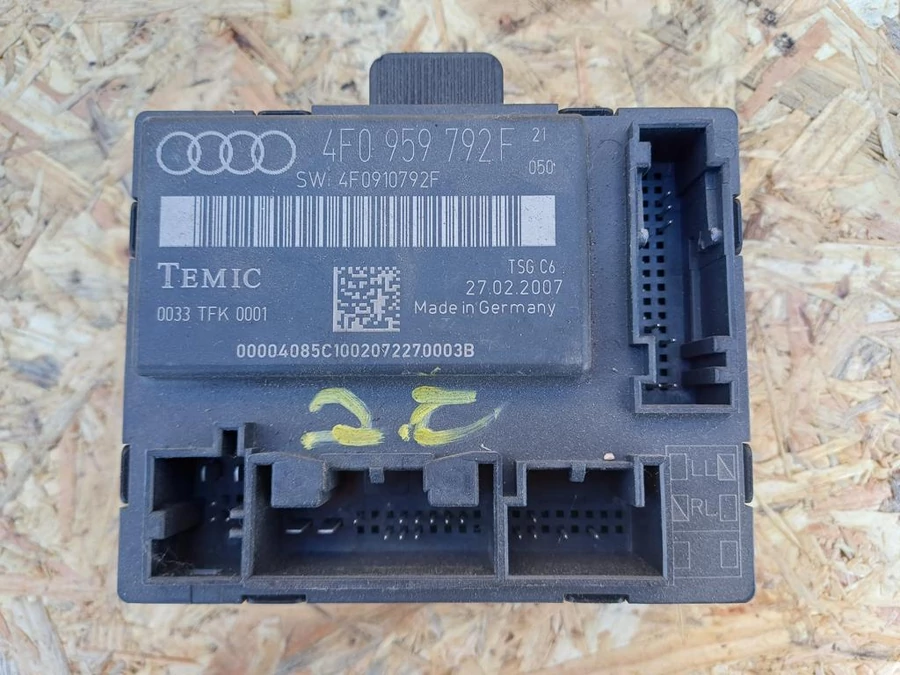 Audi A6 C6 4F ( 2004-2011) Jobb Első Ajtó Vezérlő Elektronika 