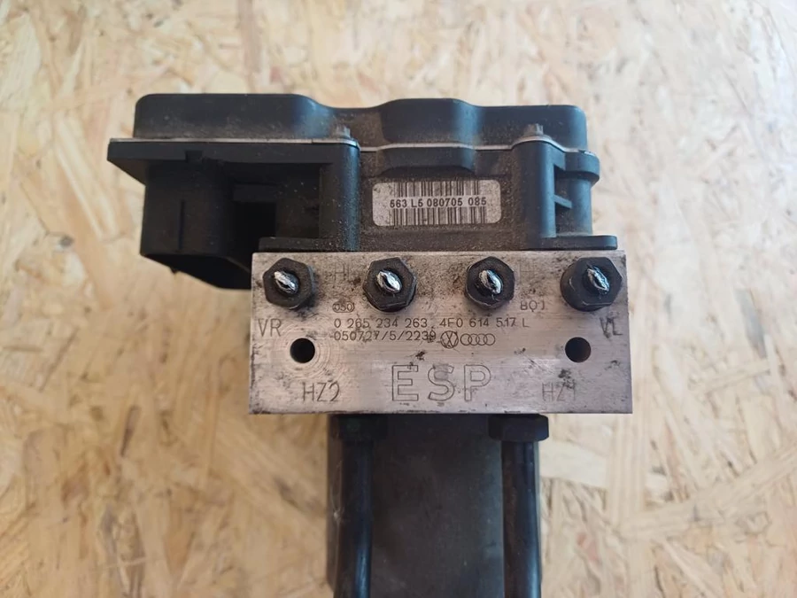 Audi A6 C6 4F ( 2004-2011) ABS Kocka 