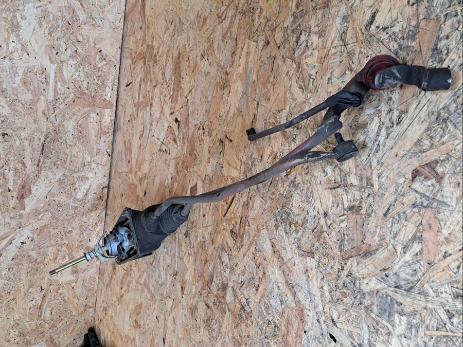 Audi A6 C5  (1998-2004)  2.5 Tdi V6 Kézi Váltós Kulissza