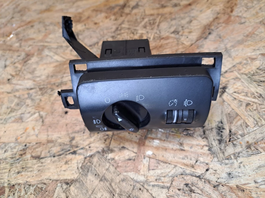 Audi A6 C5   (1998-2004)  Világítás Kapcsoló