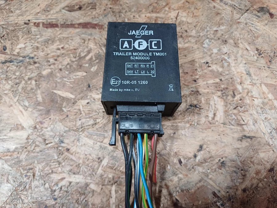 Audi A6 C5  (1998-2004) Vonóhorog Vezérlő