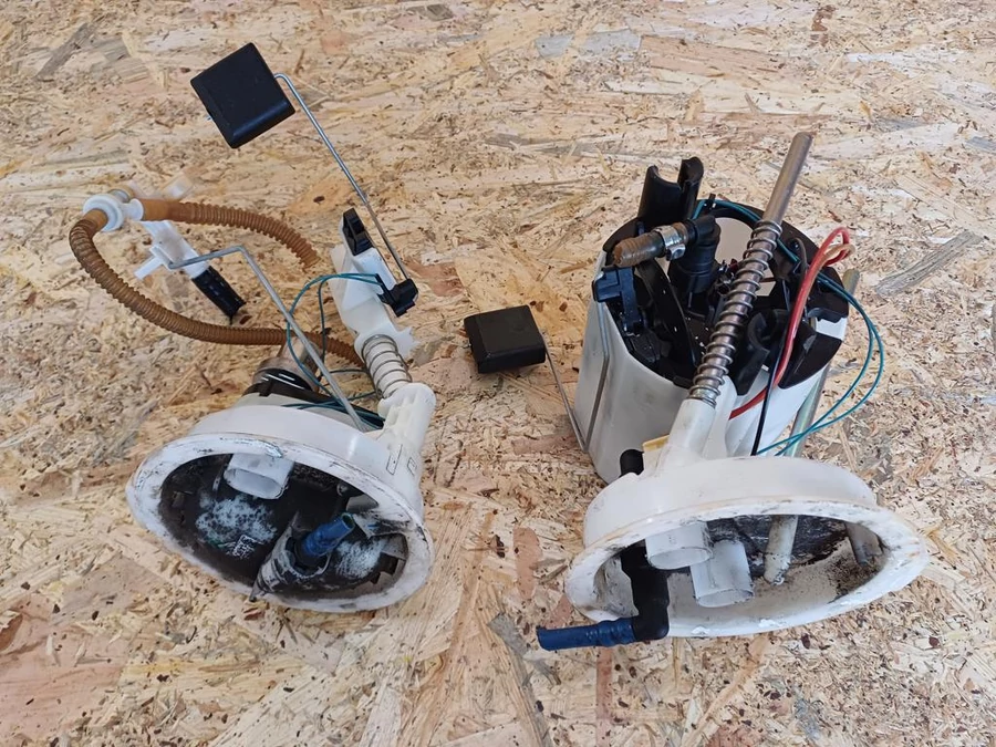 BMW 1 E81 E82  E87 (2005-2011) 1.6 Benzines Üzemanyagszivattyú Szinjelzővel 