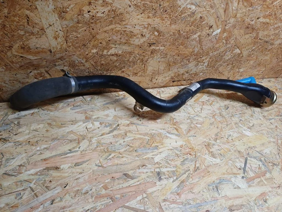 BMW 1 E81 E82  E87 (2005-2011) 1.8 Benzines Üzemanyagtank Betöltő Cső