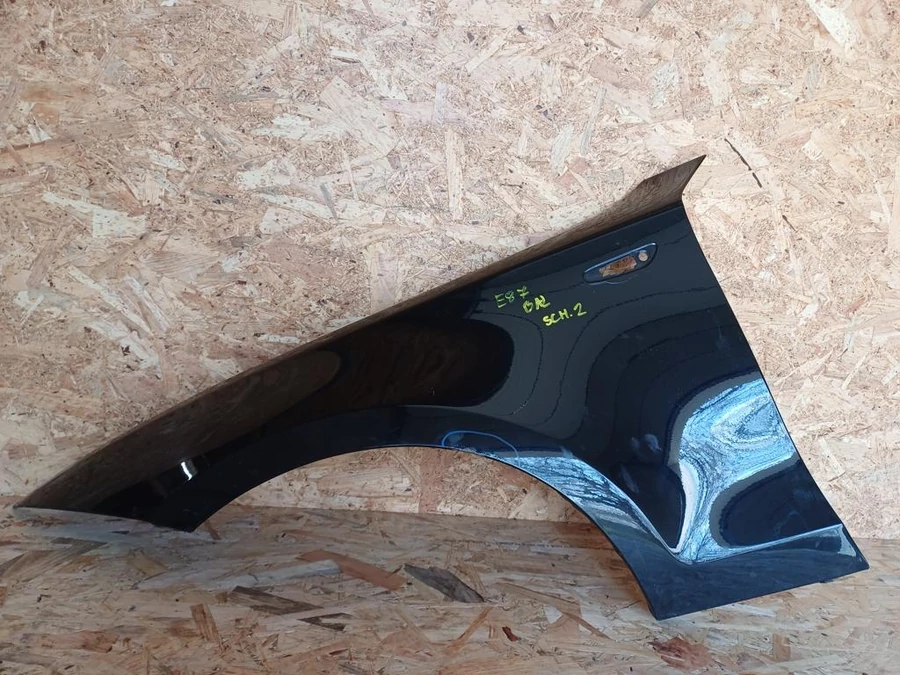 BMW 1 E81 E82  E87 (2005-2011) Bal Első Sárvédő