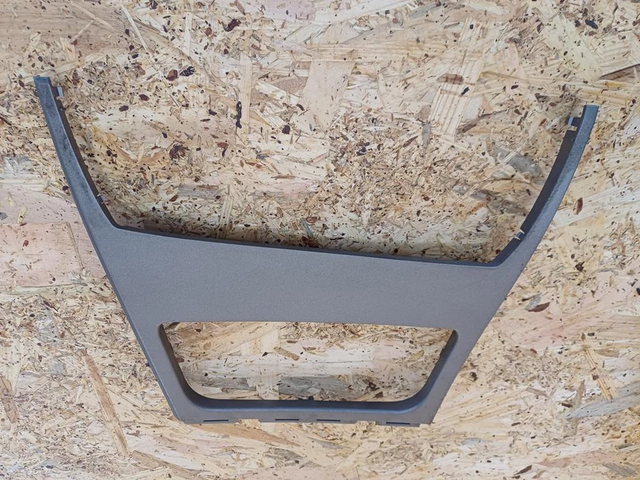 BMW 1 E81 E82  E87 (2005-2011) Első Hamutál Keret