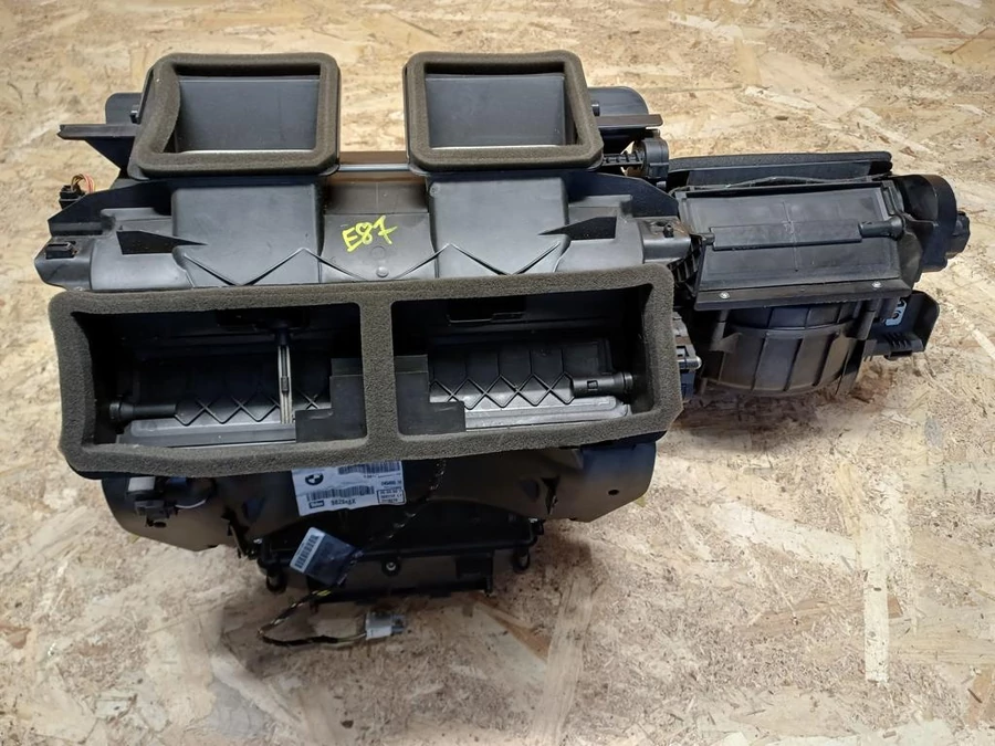 BMW 1 E81 E82 E87 (2005-2011) Fűtés Box 