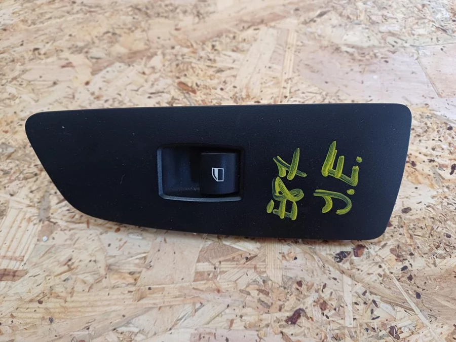 BMW 1 E81 E82  E87 (2005-2011) Jobb Első Ajtó Ablakemelő Kapcsoló