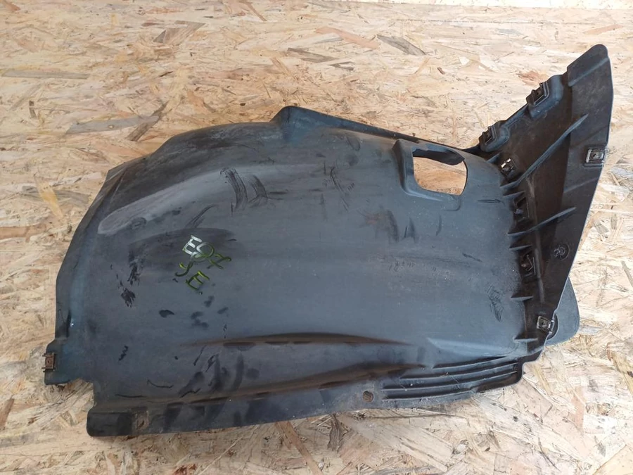 BMW 1 E81 E82  E87 (2005-2011) Jobb Első Sárvédő Dobbetét Kerékjárati Iv