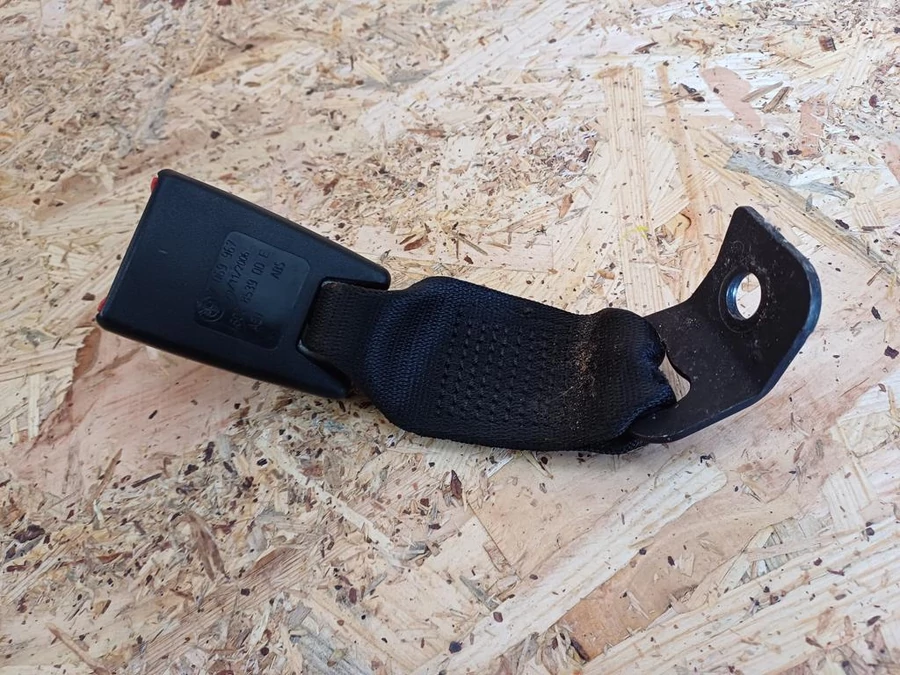 BMW 1 E81 E82  E87 (2005-2011) Jobb Hátsó Biztonsági Öv Csat 