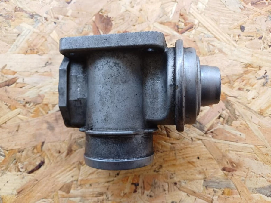 BMW E39 (1995-2004) 2.5Tds Diesel EGR Szelep 