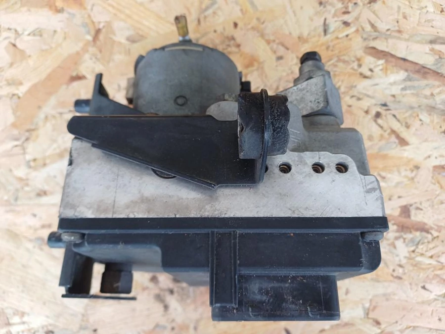 BMW E39 (1995-2004) ABS Kocka 