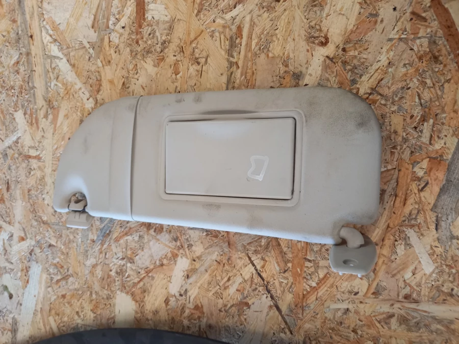 Citroen C4 (2004-2010)  Bal Napellenző+ Tartó