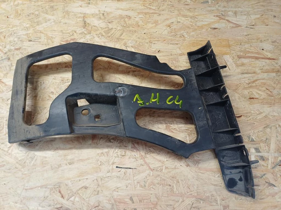 Citroen C4 Grand Picasso (2006-2013) Jobb Hátsó Lökhárító Tartó
