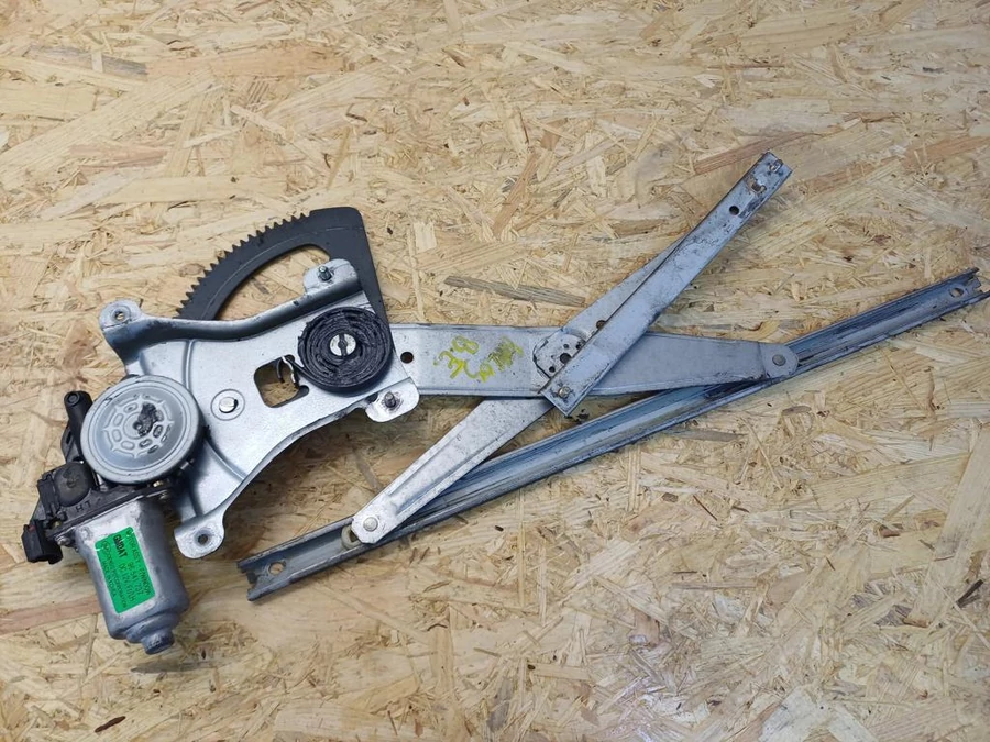 Daewoo Kalos (2002-2007) Bal Első Ajtó Ablakemelő Szerkezet Motorral 