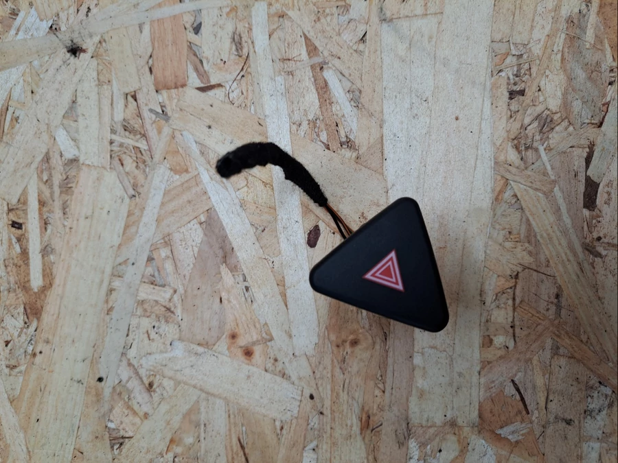 Ford Fusion (2002-2010) Vészvillogó Kapcsoló