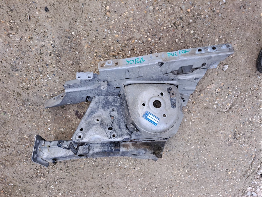 Ford Fusion (2002-2010) Jobb Első Nyúlvány