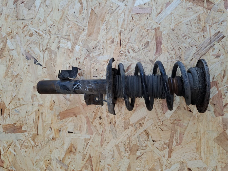 Ford Mondeo MK4 (2006-2014)  2.0Tdci Diesel  Bal Első Lengéscsillapító Rugóval