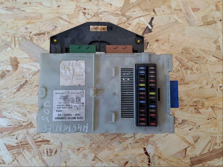 Ford Mondeo MK4 (2006-2014)  Biztosíték Tábla