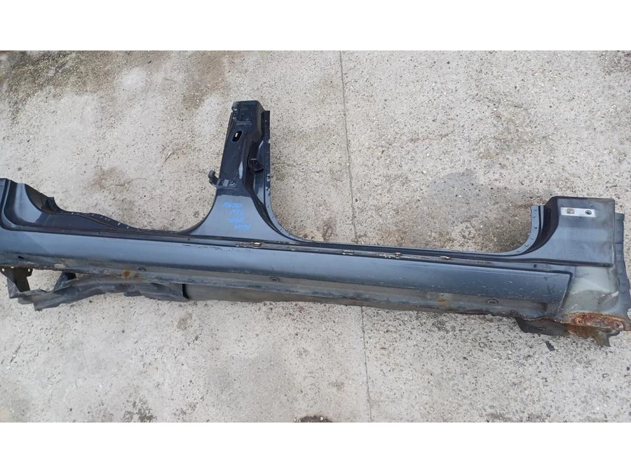 Ford Mondeo MK4 (2006-2014)  Jobb Küszöb 