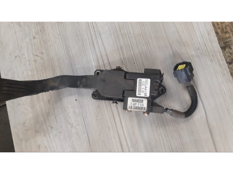 Hyundai H1 (1997-2007) 2.5 CRDI Diesel Gázpedál