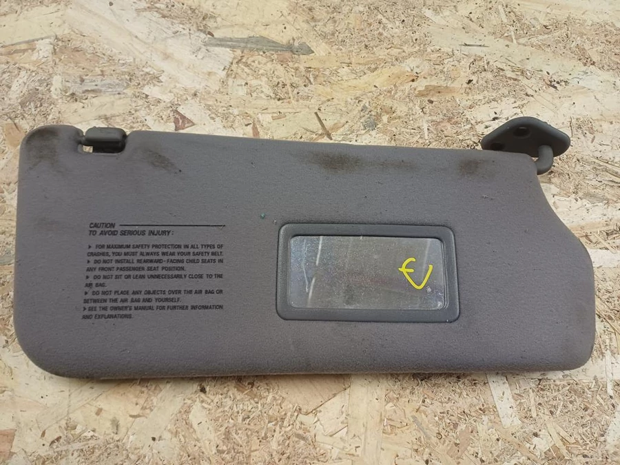 Hyundai Trajet (2001-2008) Jobb Napellenző Tartóval