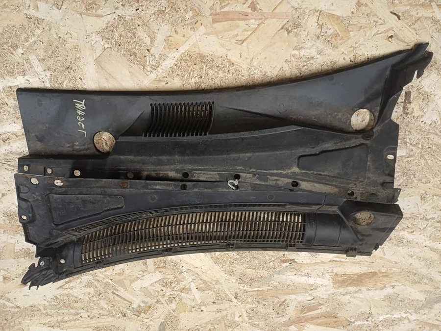 Hyundai Trajet (2001-2008) Levélrács