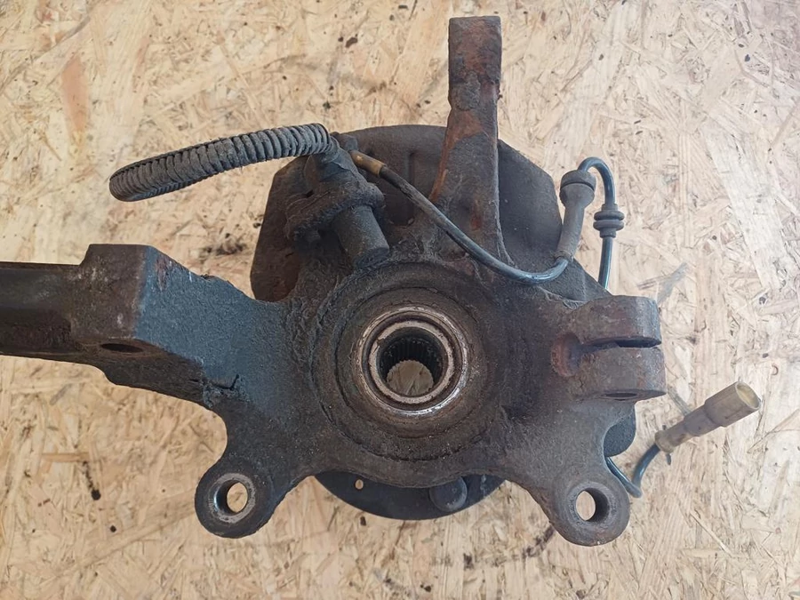 Chevrolet Lacetti (2005-2013) Jobb Első Csonkállvány 