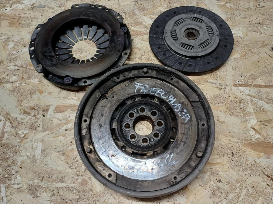 Land Rover Freelander (1997-2006) 2.0 Diesel Kettős Tömegű Lendkerék Kuplungal 