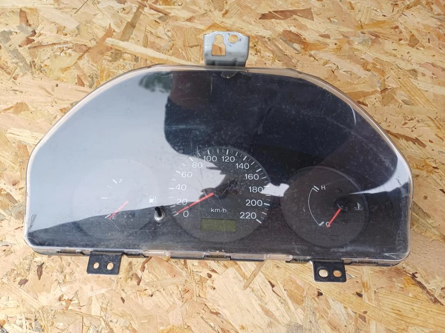 Mazda 323 Kilométeróra 