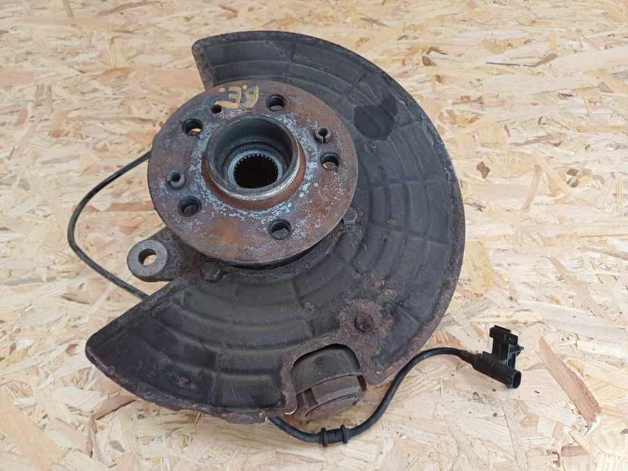 Mercedes ML W163 (1998-2005) 2.7Cdi Diesel Bal Első Csonkállvány Kerékaggyal 