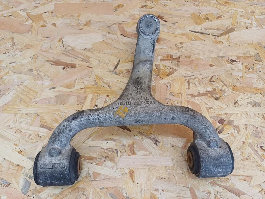 Mercedes ML W163 (1998-2005) Jobb Első Felső Lengőkar 