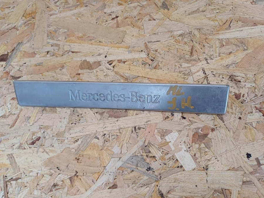 Mercedes ML W163 (1998-2005) Jobb Hátsó Küszöb Díszléc 