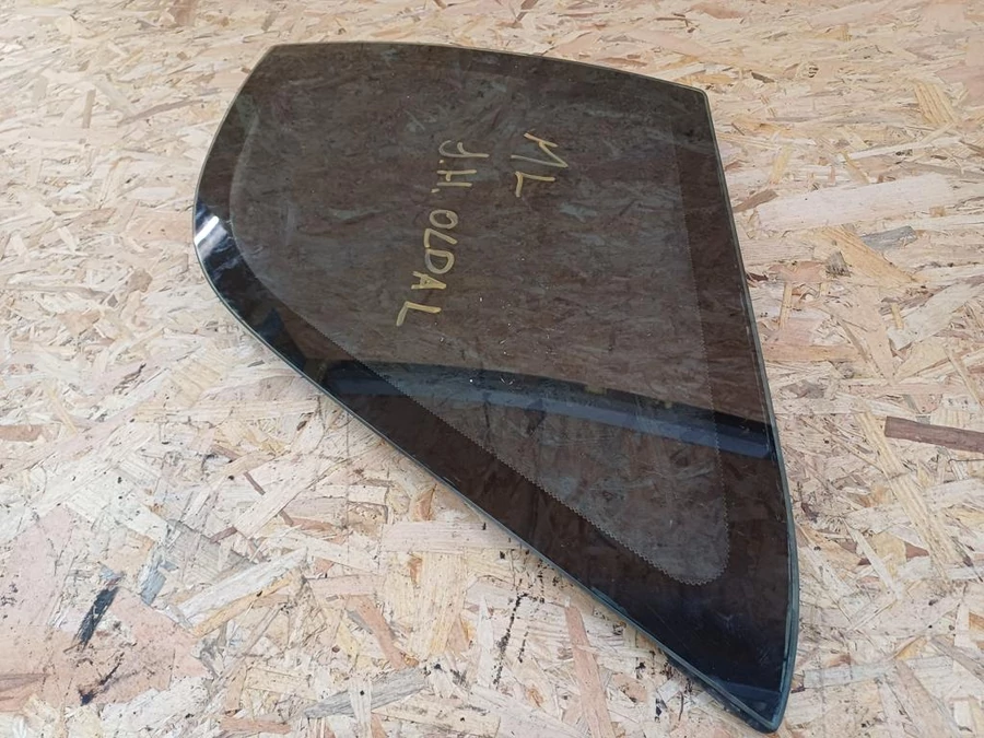 Mercedes ML W163 (1998-2005) Jobb Hátsó C Oszlop Üveg 