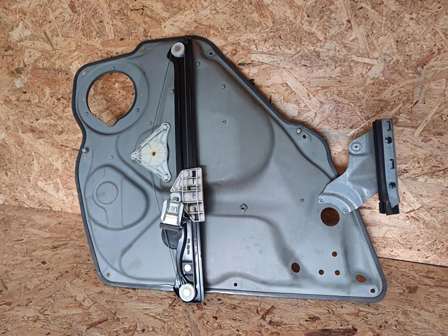 Mercedes B Class W245 (2005-2011) Jobb Hátsó Ajtó Ablakemelő Szerkezet Elektromos 