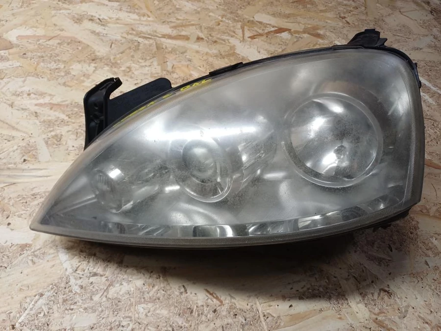 Opel Corsa C (2000-2010) Bal Első Lámpa 