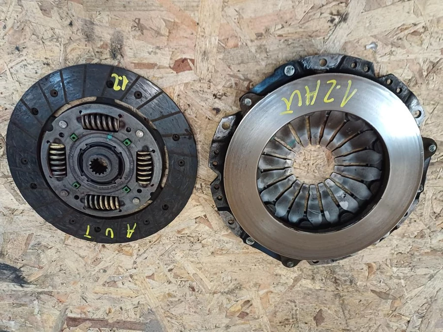 Opel Corsa C (2000-2010) 1.2 16V Benzines Automata Kuplung Tárcsa Szerkezettel