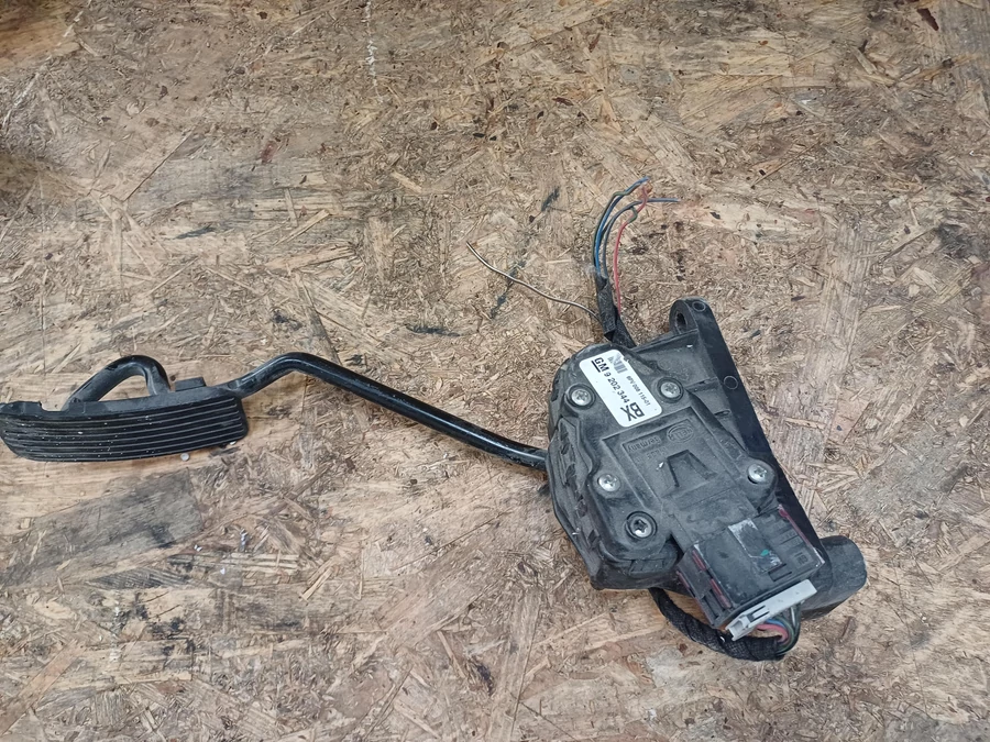 Opel Zafira A (1998-2004) Gázpedál